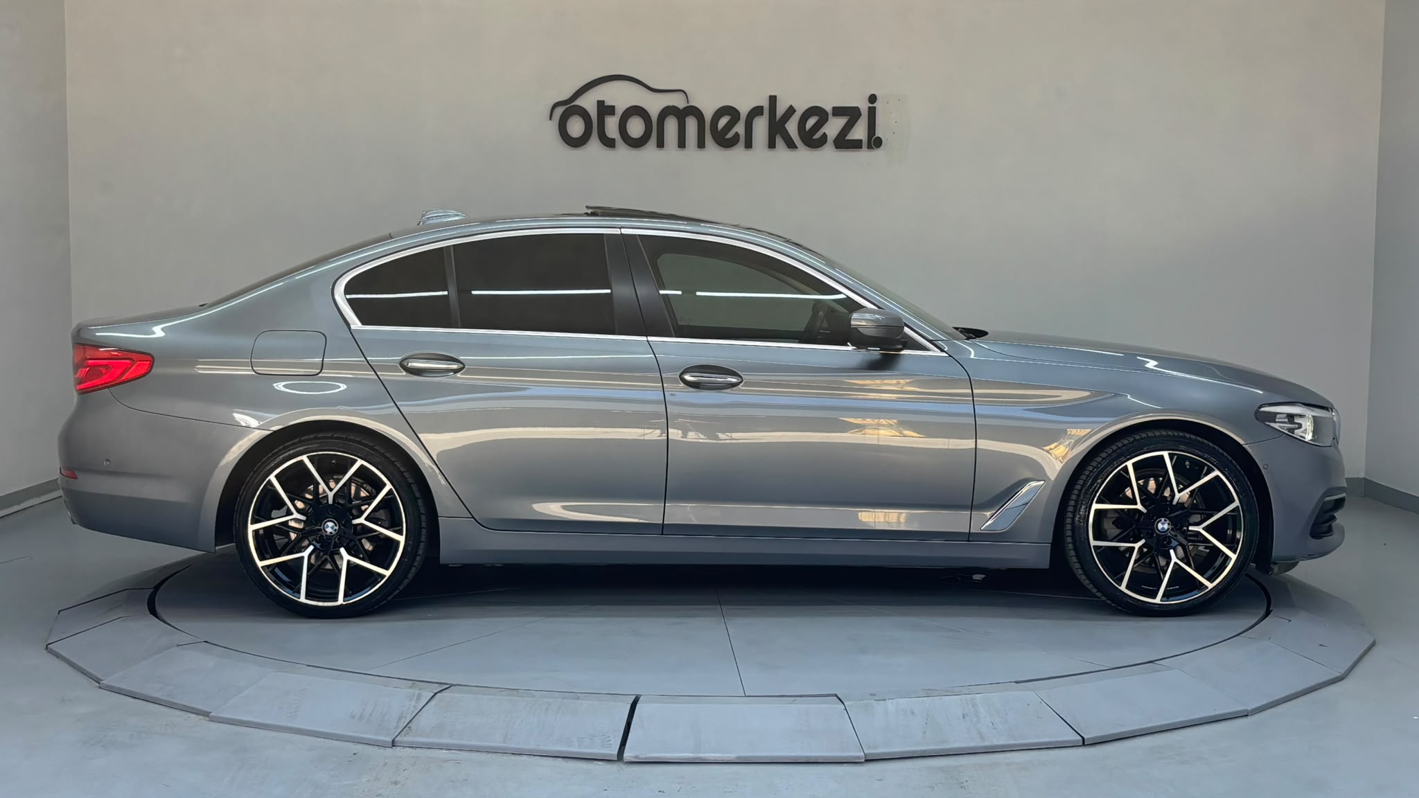 BMW 520i 4